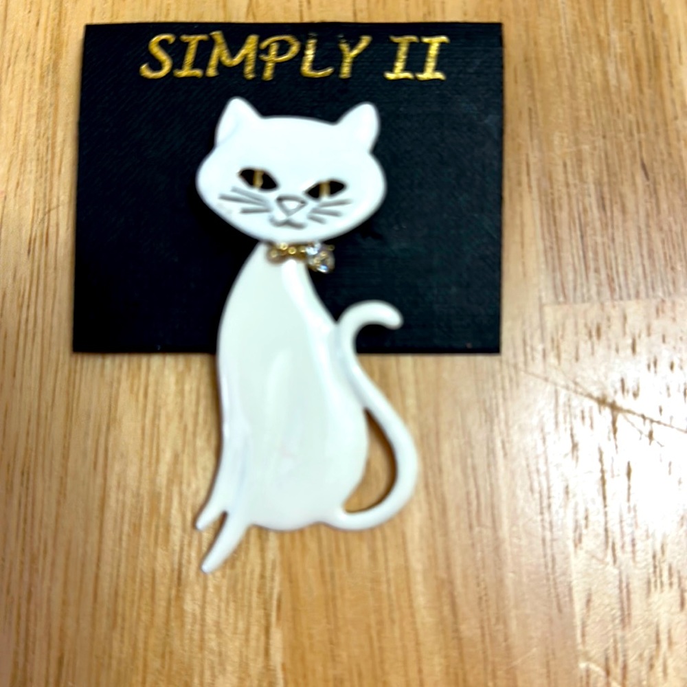 Cat Pin NWOT 2 1/2” by 1”